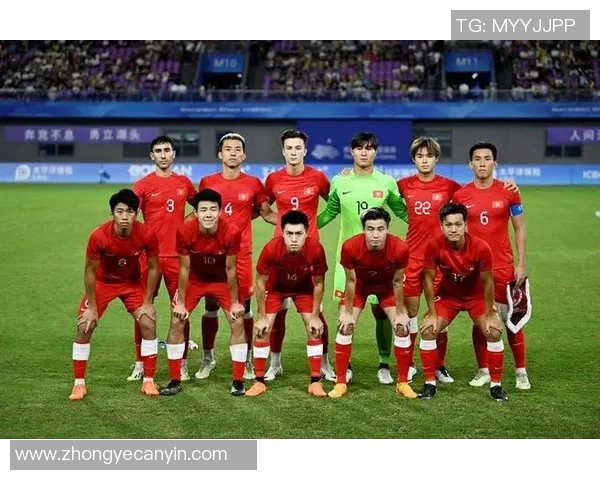 查路与奥卢的较量谁能在赛场上笑到最后分析两队实力与战术对决