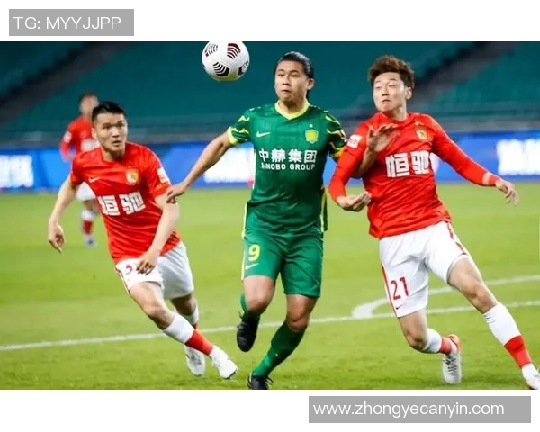 重庆篮球队以75分稳居精英赛积分榜首位展现强劲实力 重庆篮球队以75分稳居精英赛积分榜首位展现强劲实力