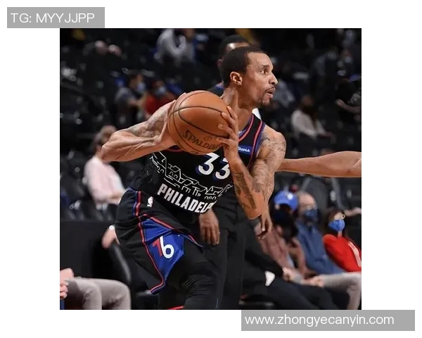 马刺与雷霆常规赛对决精彩纷呈球迷期待巅峰对决的精彩瞬间 马刺与雷霆常规赛对决精彩纷呈球迷期待巅峰对决的精彩瞬间